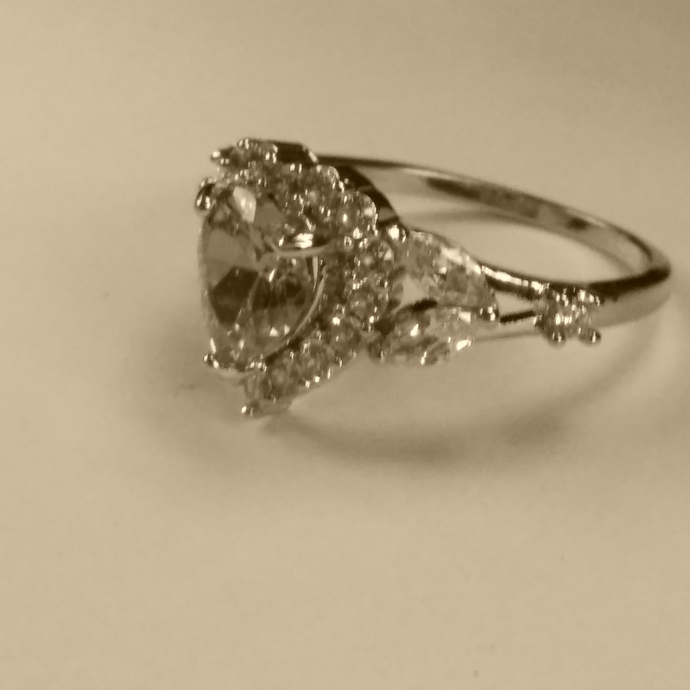 Woman's ring